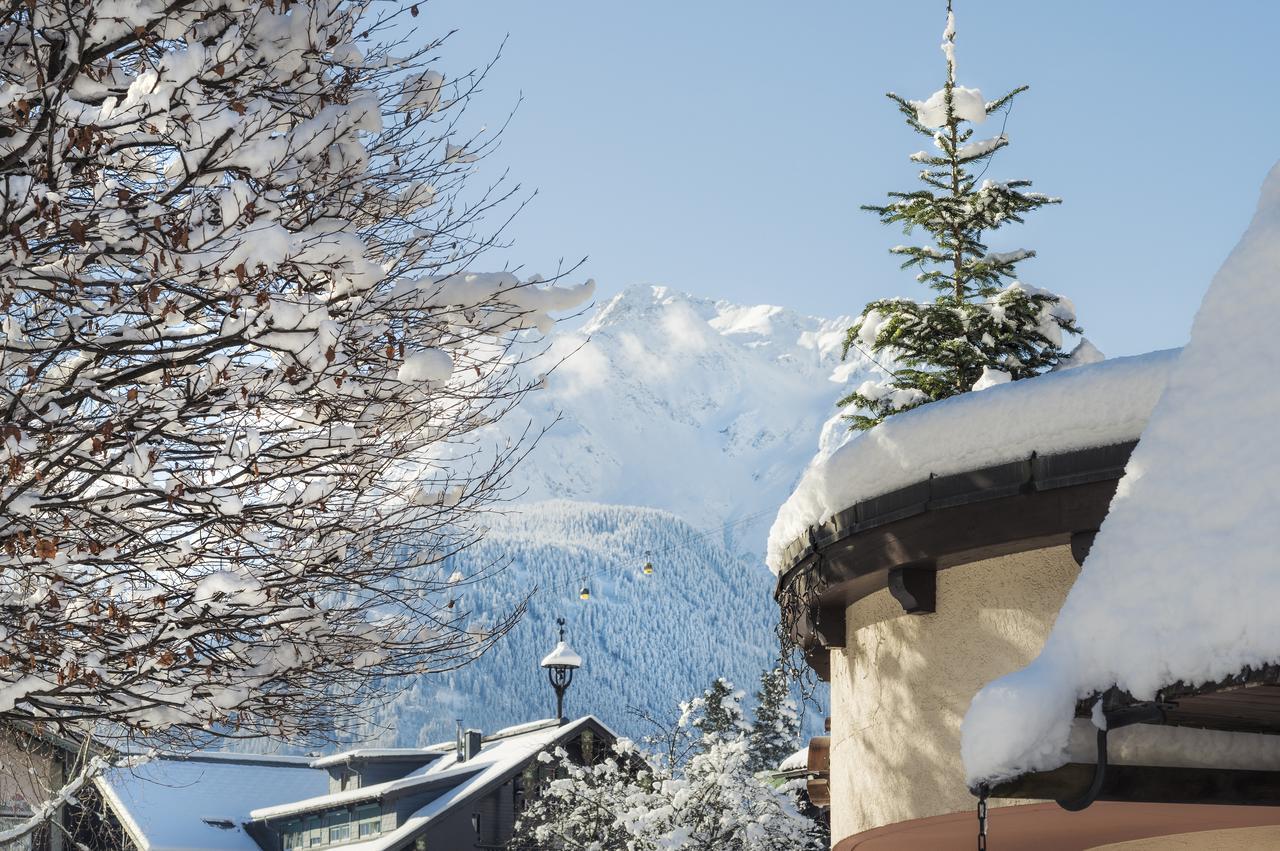 Hotel Alpenhof Kristall Mayrhofen Exterior foto